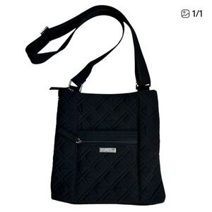 VERA BRADLEY Hipster Crossbody Bag Purse
Performance Twill Quilted
Black Silver